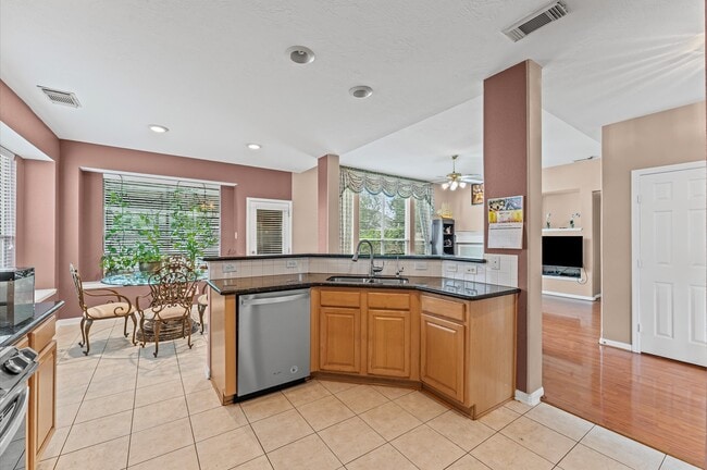 Building Photo - 1631 Mustang Crossing