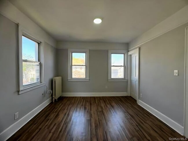 Photo - 150-18 Yates Rd