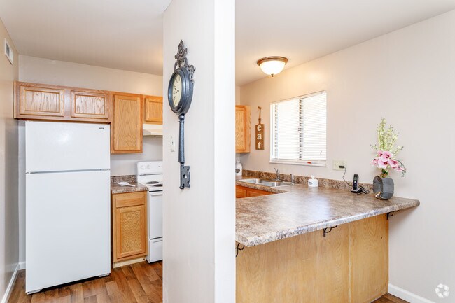 2BR, 2.5BA - 1,550 SF