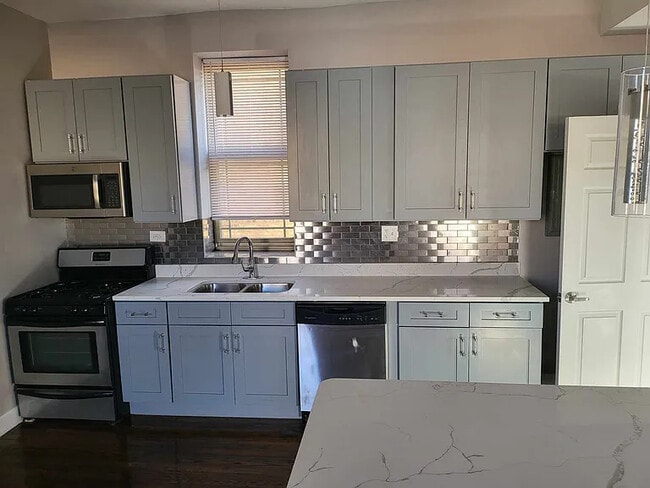 Photo - 6540 S Maryland Ave Unit 3