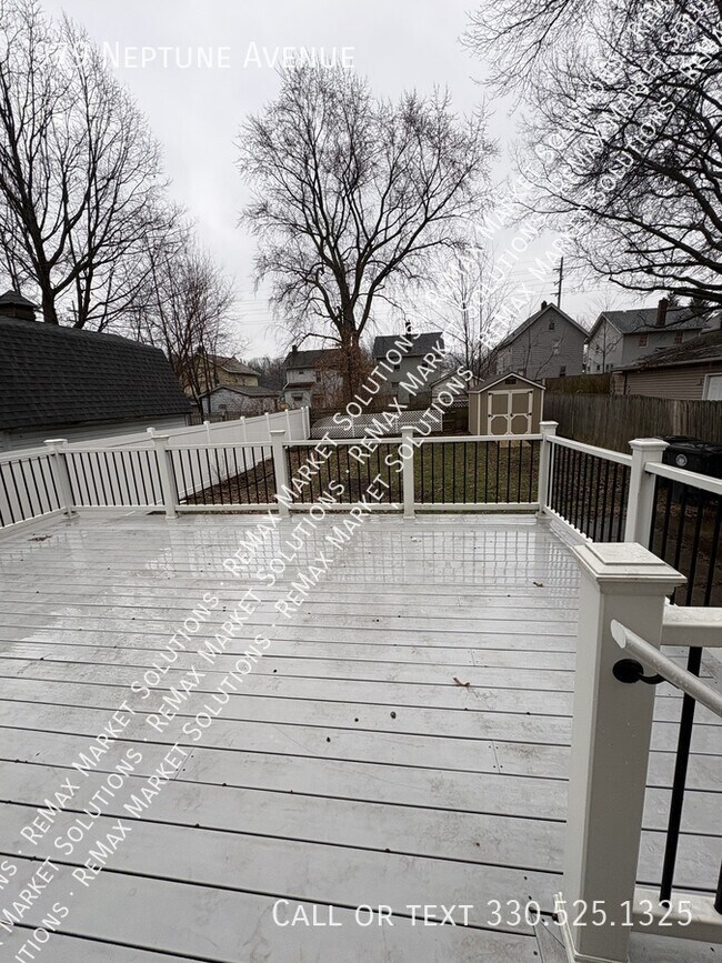 Photo - 979 Neptune Ave