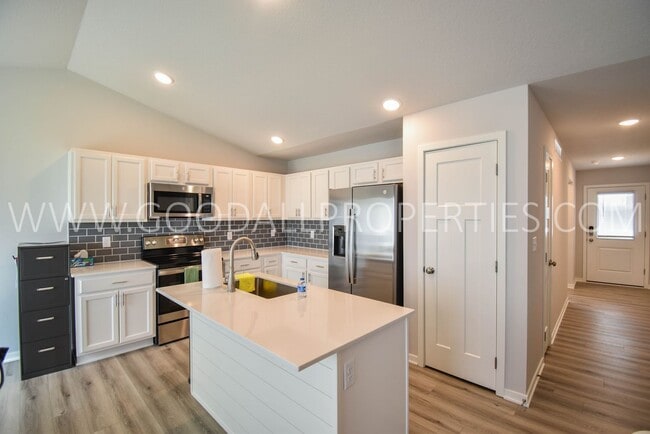 Photo - 3 Bedroom 2 Bath Home in Clive / Waukee School District