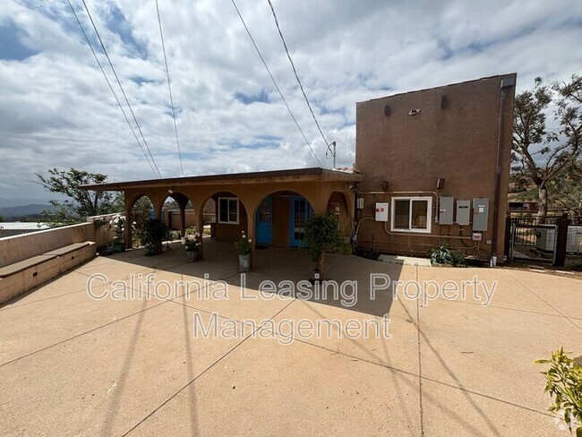Building Photo - 32791 Wagon Wheel Rd Rental