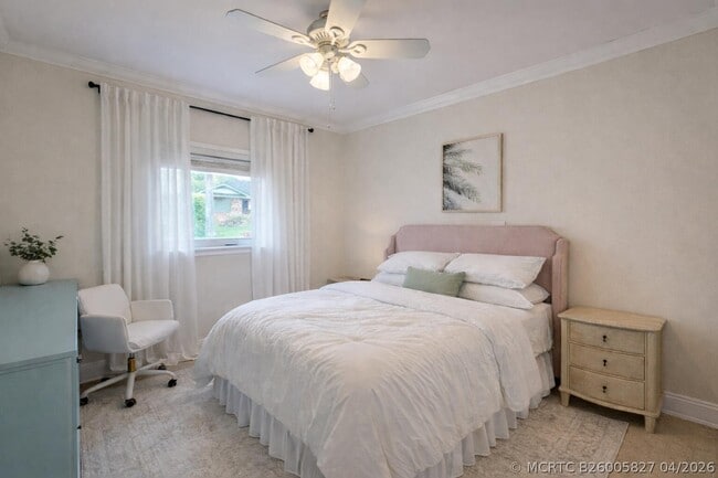1827 Len Dr