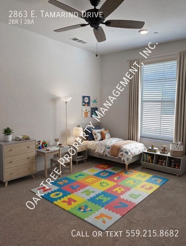 2863 E Tamarind Dr