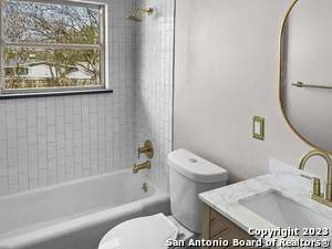 Photo - 343 Langton Dr
