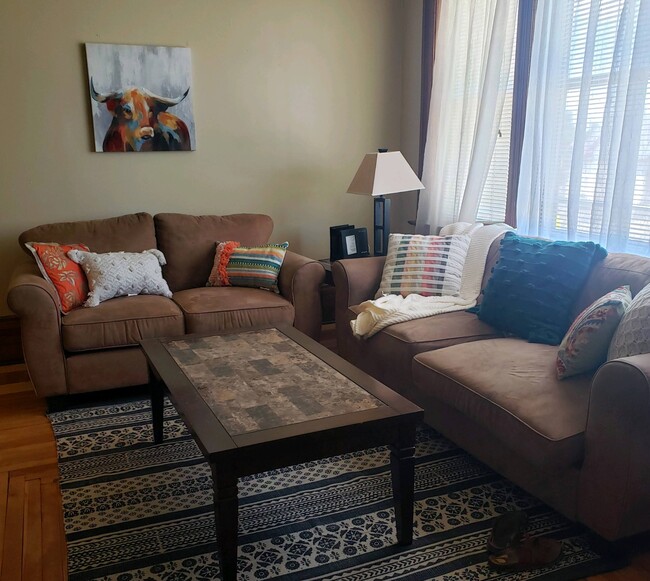 Photo - 107 E Monroe St Apartamentos Unidad 4