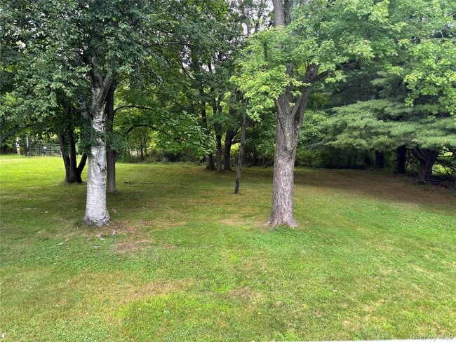 Photo - 239 Vineyard Ave