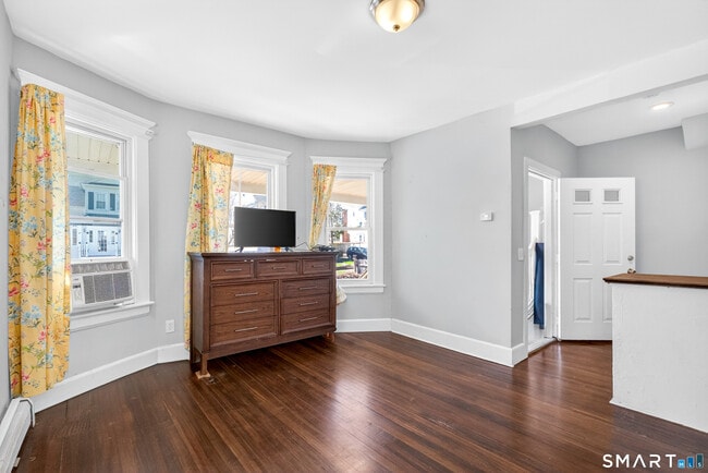 Photo - 380 Gurdon St Unit 1