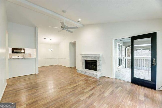 Photo - 529 Warm Springs Cir