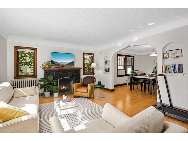 Photo - 4304 Beard Ave S