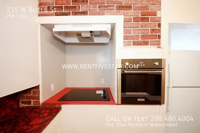 Photo - 215 W Buell St