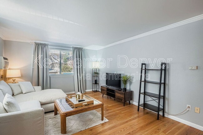 Photo - 1327 Steele St Unidad 203