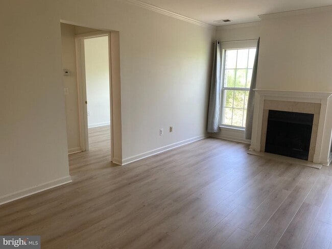 Photo - 7000 Falls Reach Dr Unidad 309