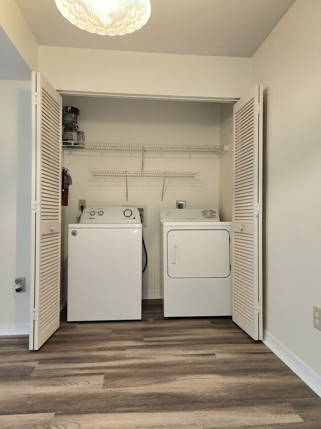 Photo - 1 bedroom 1 bathroom condo, 2nd floor