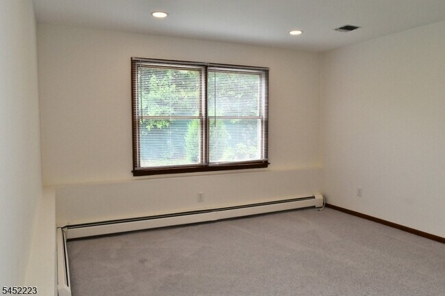 28 Elmhurst St Unit 1