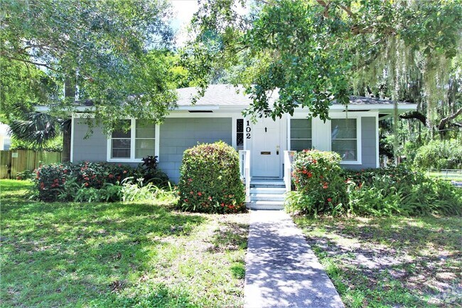 Building Photo - 102 30th St W Rental