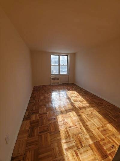 Building Photo - 94-20 59th Ave