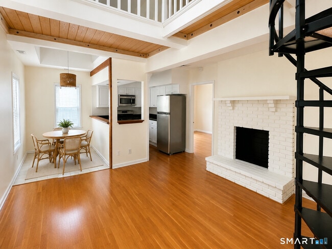 Photo - 10 Haviland St Unit C
