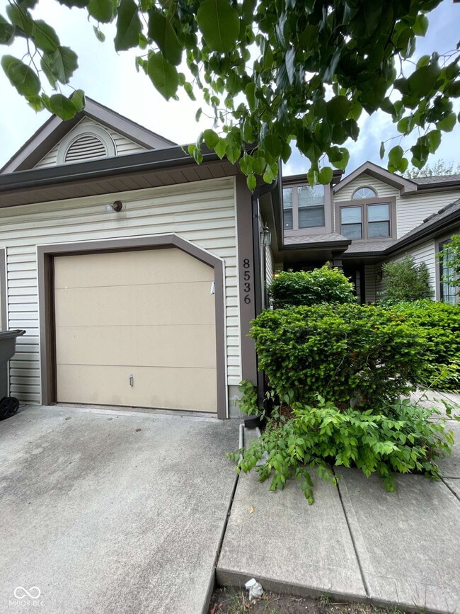 Photo - 8536 Hague Rd