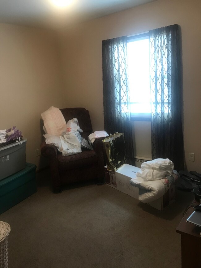 bedroom - 390 57th Pl NE Unit 2