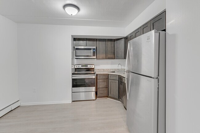 Glenmore Place Apartments