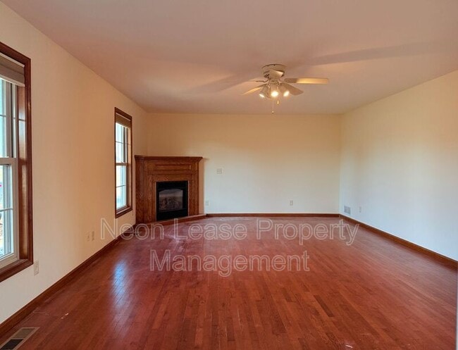 Photo - 20419 Spangler Dr