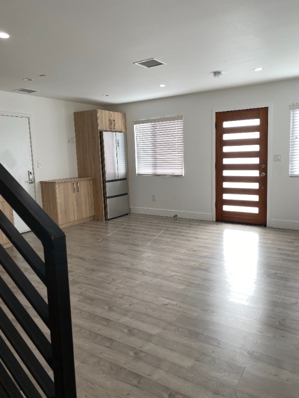 Photo - 2300 Carmona Ave