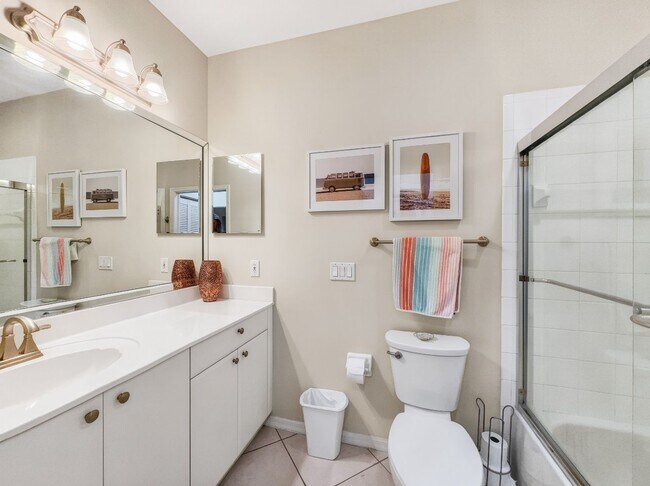 Photo - 2-bedroom + den condo in Lely Resort!