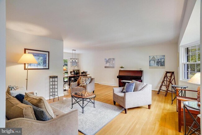 Photo - 3300 Prince William Dr