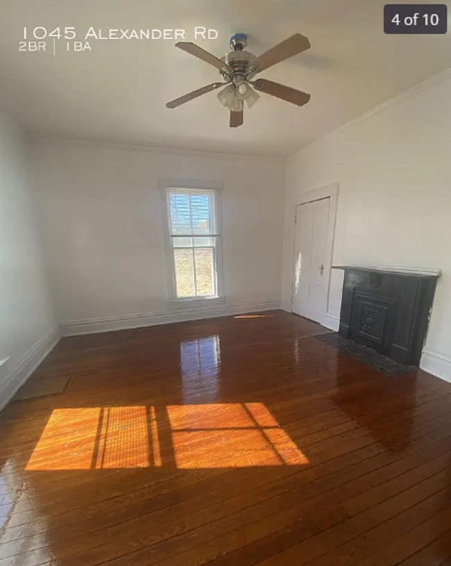 Photo - 1045 Alexander Rd