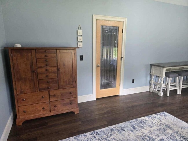 Photo - 19 Metacomet Lake Dr