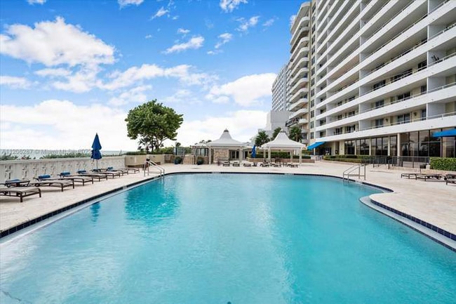 Photo - 5555 Collins Ave Unit 5C