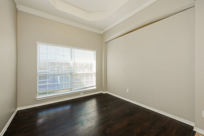 Photo - 5344 Elmdale Dr