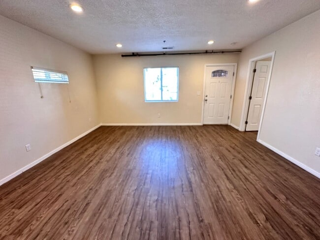 Photo - 1808-1810 Gold Ave SE Unit A