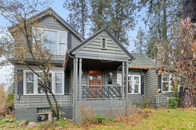 Building Photo - 1907 S Cedar St Rental