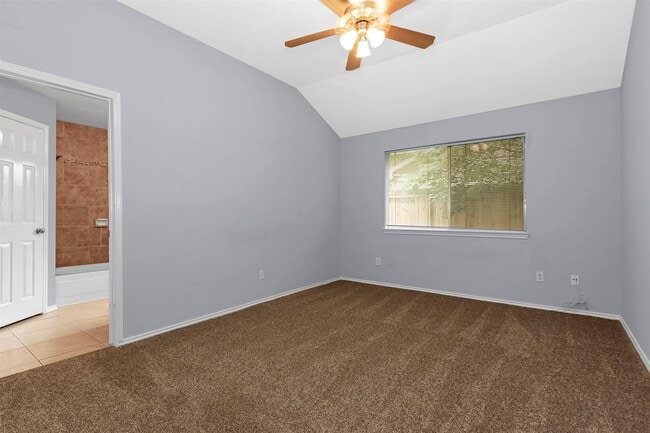 Building Photo - 73 Timberspire Ln Rental