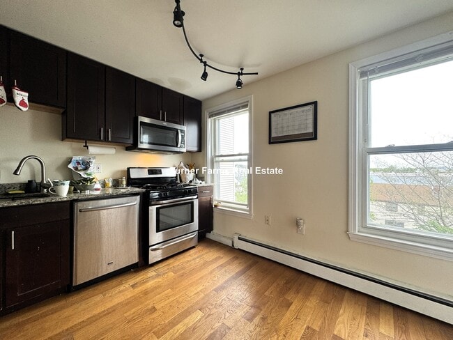 Photo - 30 Wordsworth St Unit 2