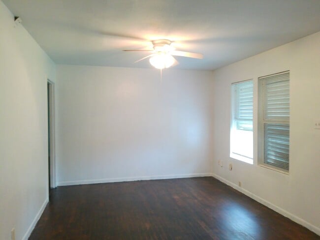 Photo - 4326 Vestal St