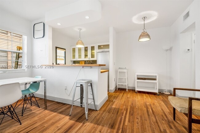 Photo - 1551 Michigan Ave Unit 12