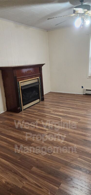 Photo - 277 Robinson St