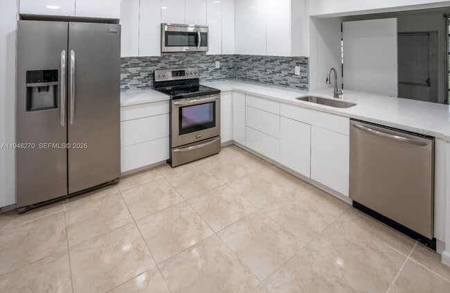 Building Photo - 17252 SW 112th Pl Unit 21243