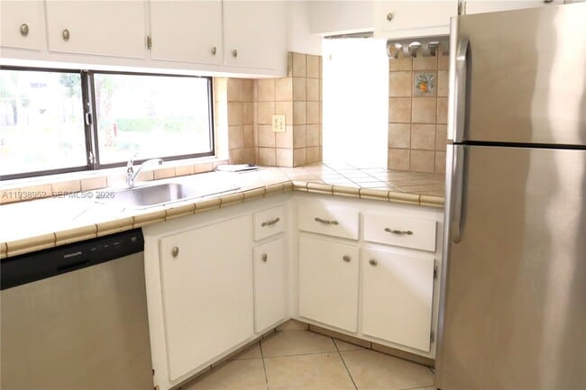 Photo - 16919 N Bay Rd Unit 118