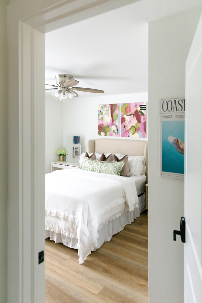 Photo - Fall 2026 Application House