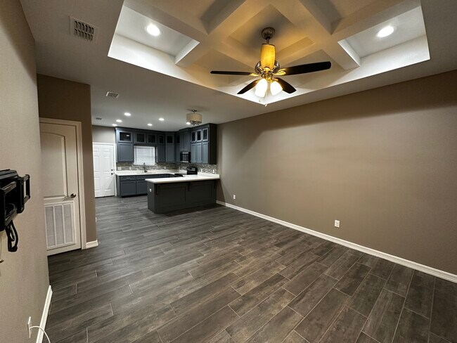 Building Photo - 2005 Harrison St Unit 3