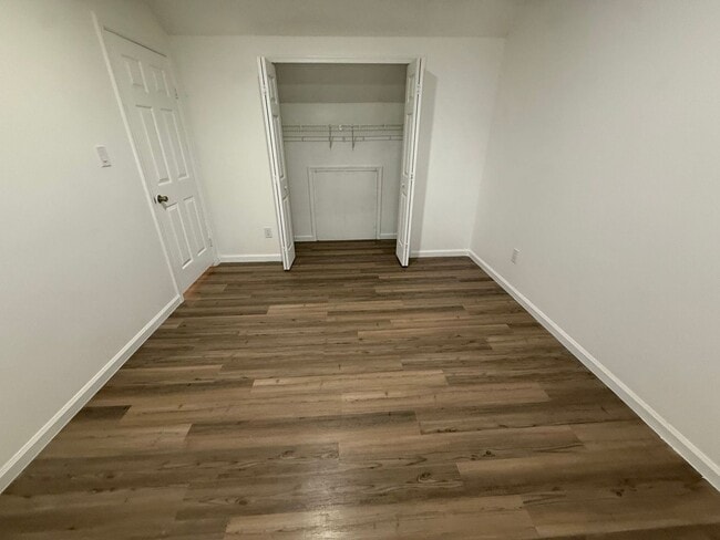 Photo - Elegant Residence in a Private Cul-de-Sac! "ASK ABOUT OUR ZERO DEPOSIT"