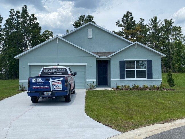 Building Photo - Desirable SE Ocala Neighborhood - Lake Dia...