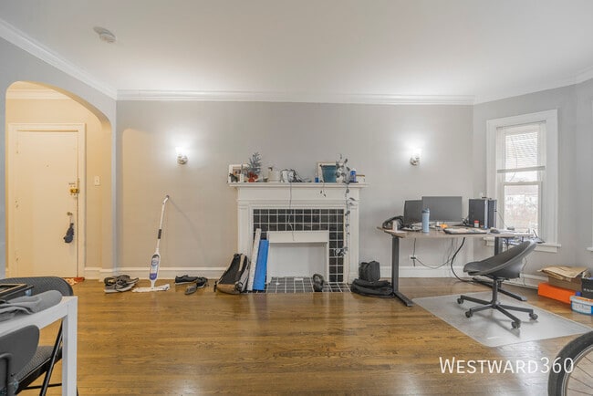 Photo - 6510 N Hamilton Ave Unit #2S