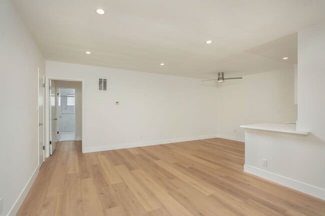 Spacious living room
