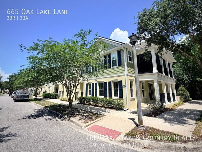 Photo - 665 Oak Lake Ln